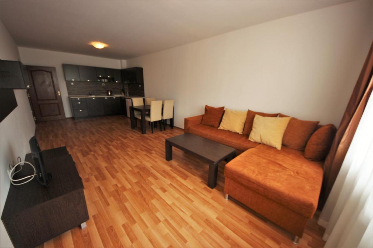 Menada Diamant Apartments Pantai Sunny Luaran gambar