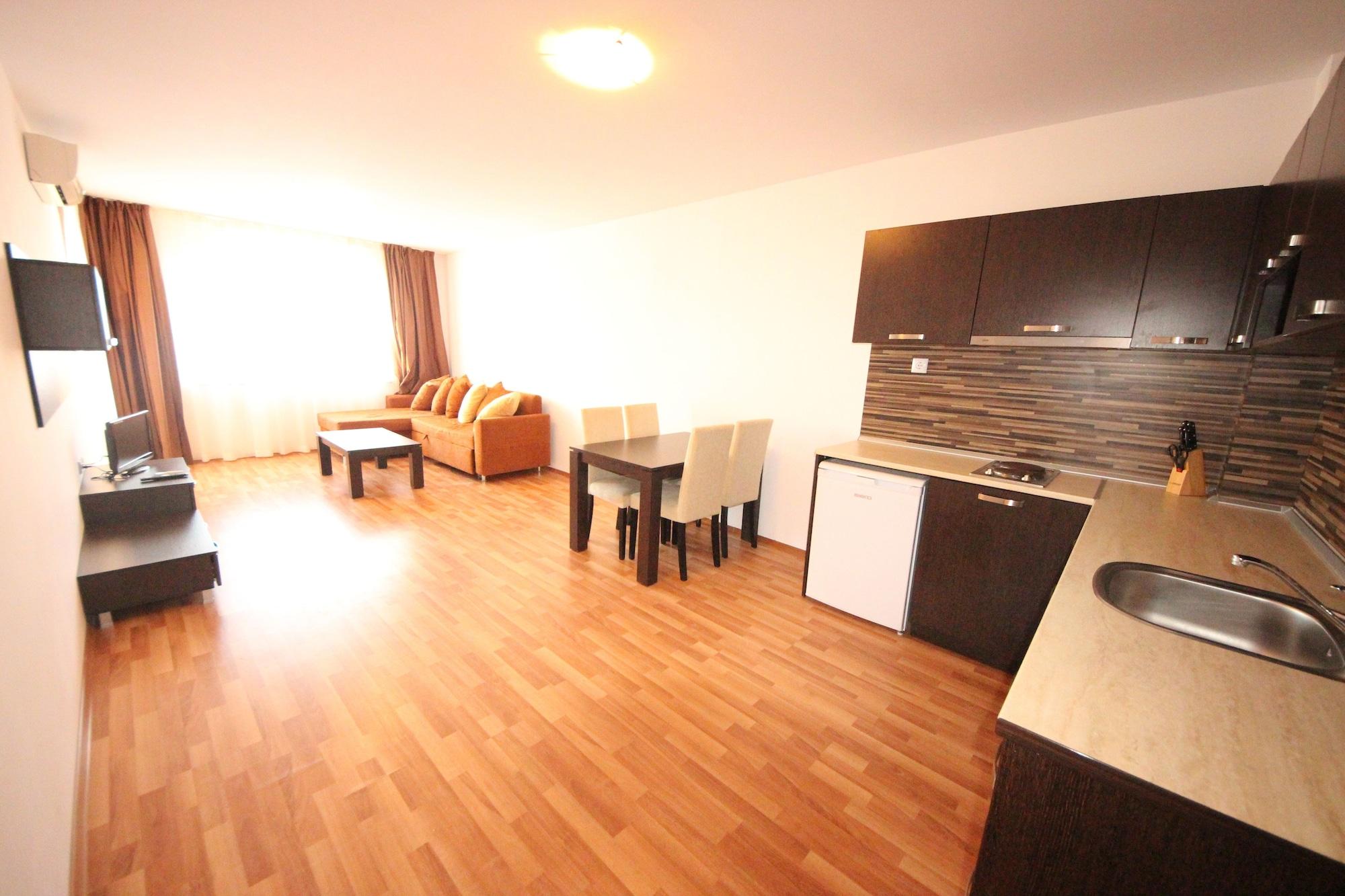 Menada Diamant Apartments Pantai Sunny Luaran gambar