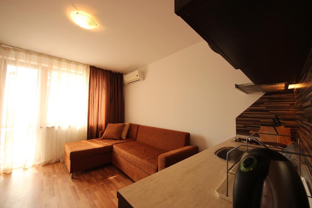 Menada Diamant Apartments Pantai Sunny Bilik gambar