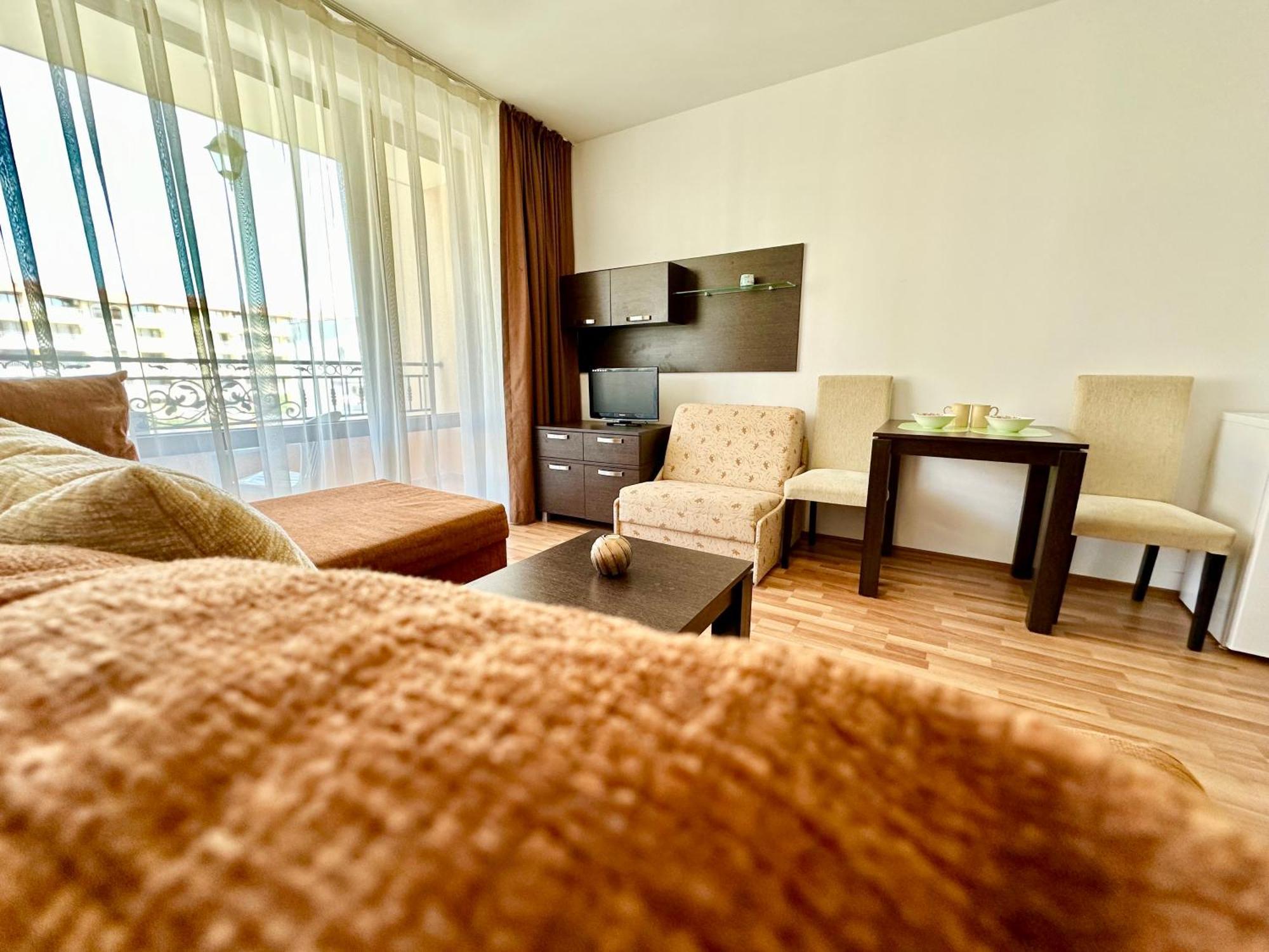 Menada Diamant Apartments Pantai Sunny Bilik gambar