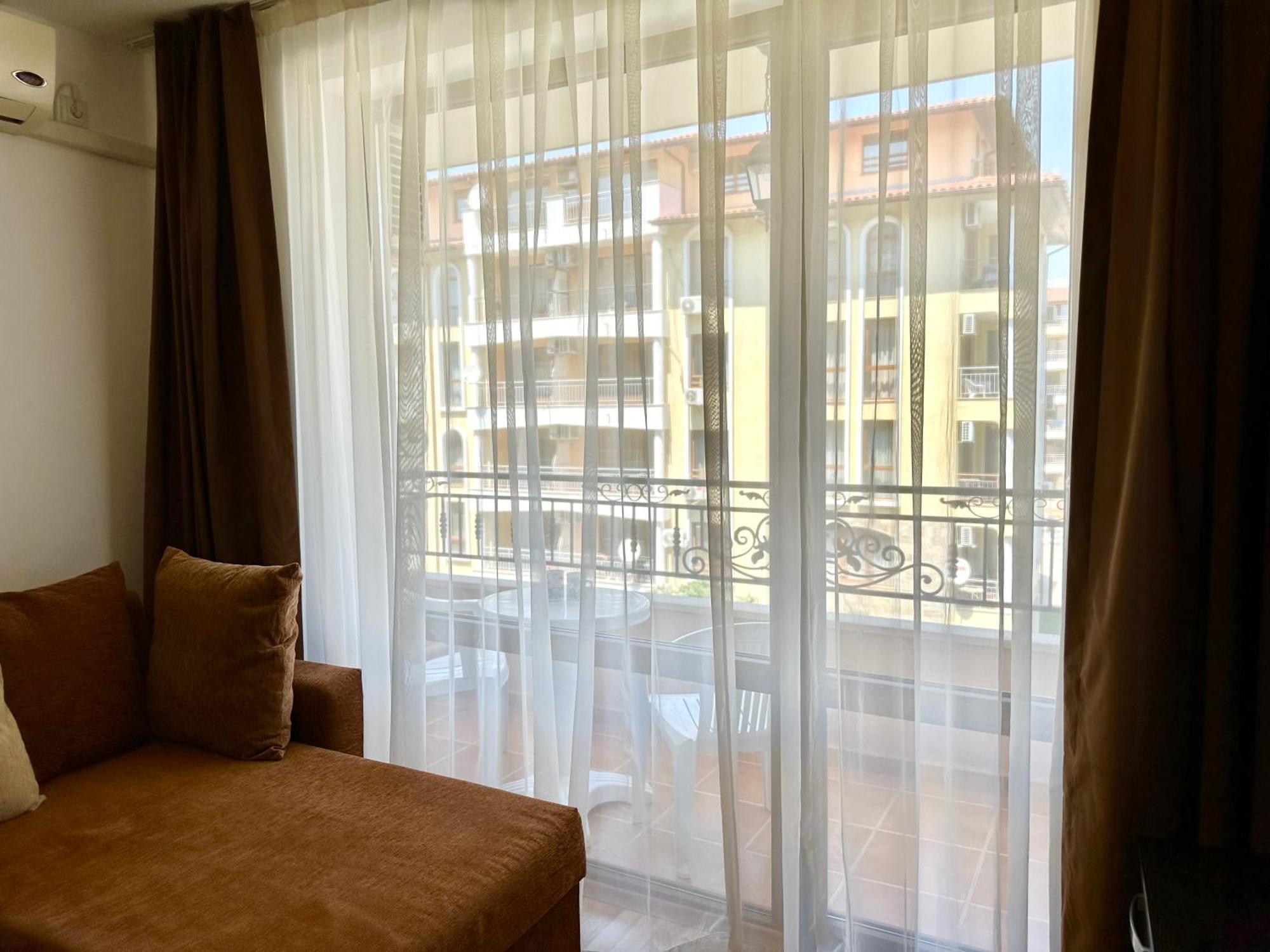 Menada Diamant Apartments Pantai Sunny Bilik gambar