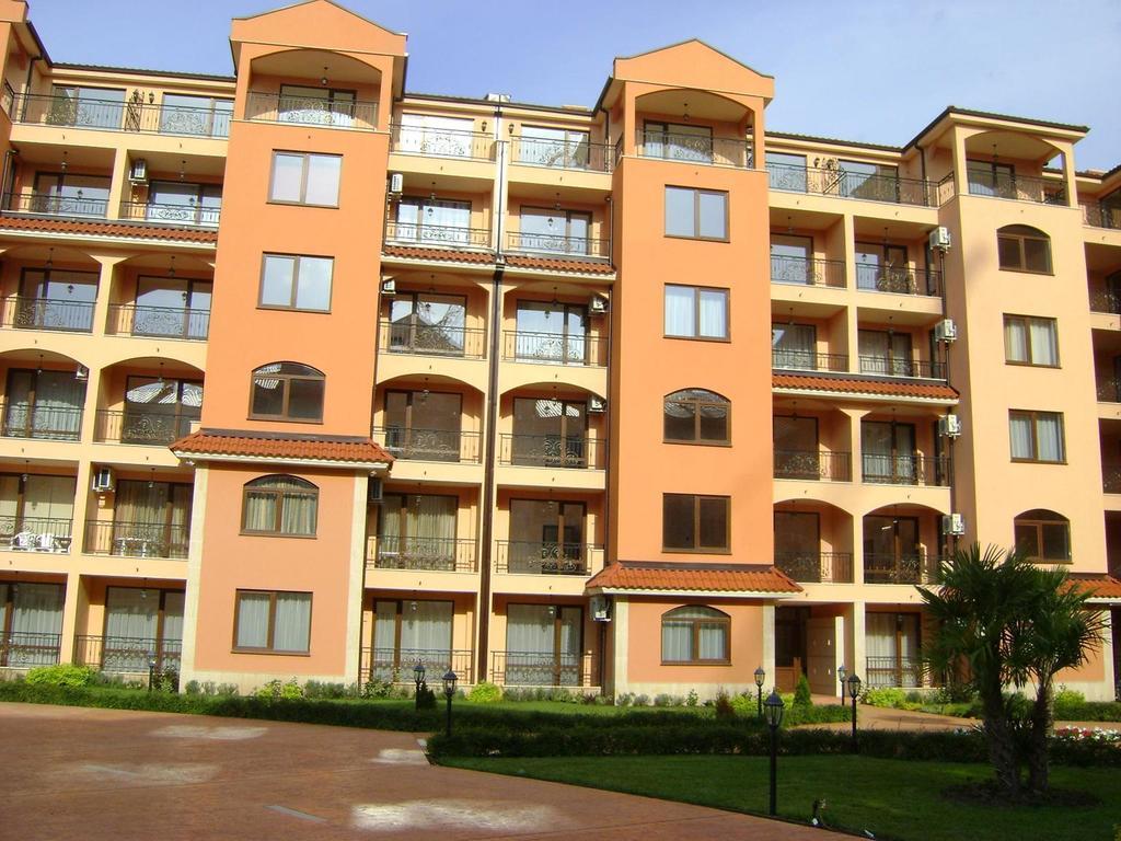 Menada Diamant Apartments Pantai Sunny Luaran gambar