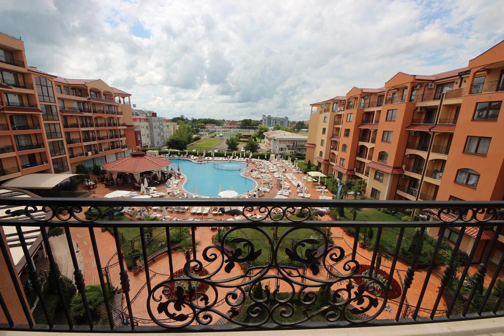 Menada Diamant Apartments Pantai Sunny Luaran gambar